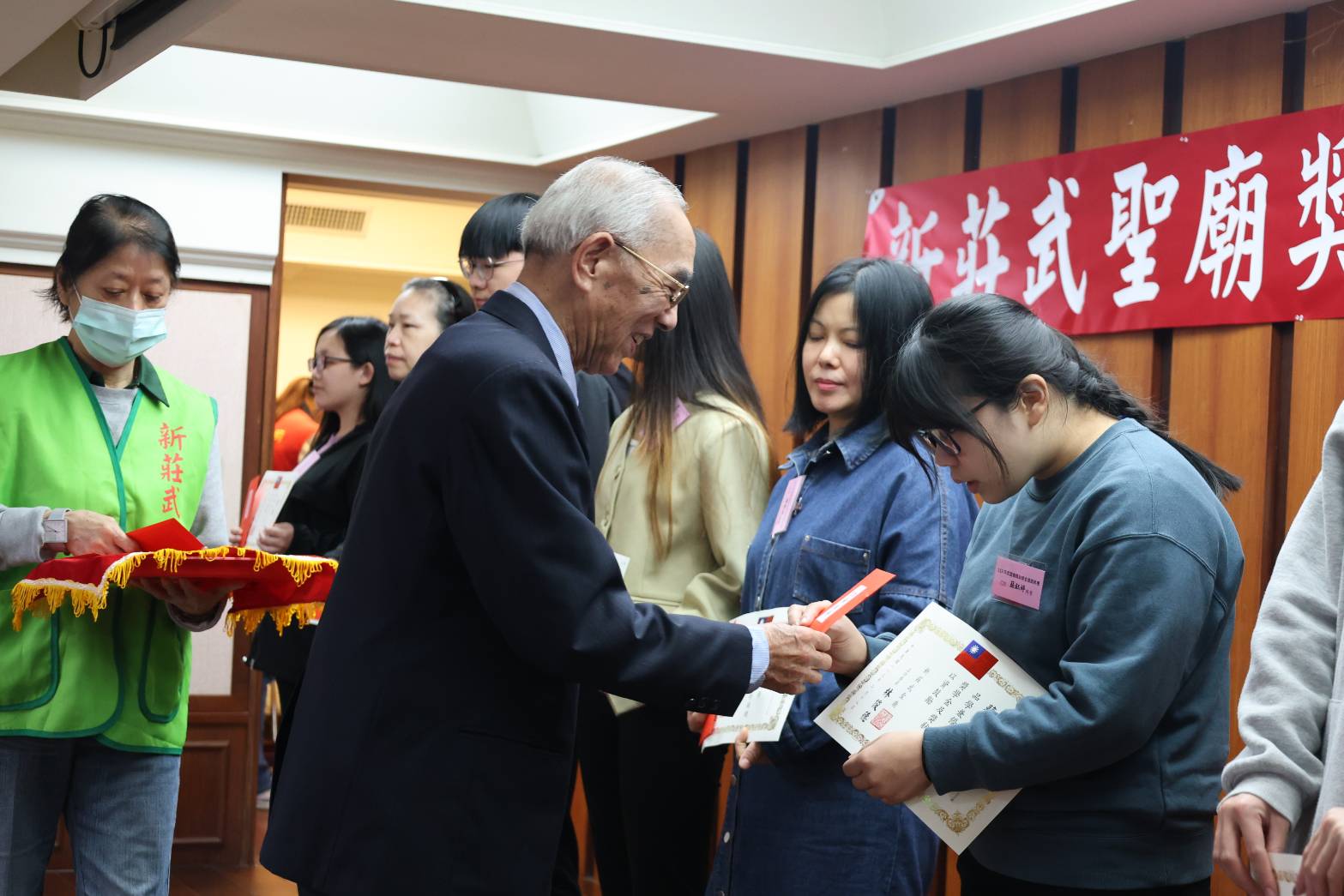 113年新莊區聯合優秀獎學金暨獎助學金頒獎 新莊武聖廟.jpg