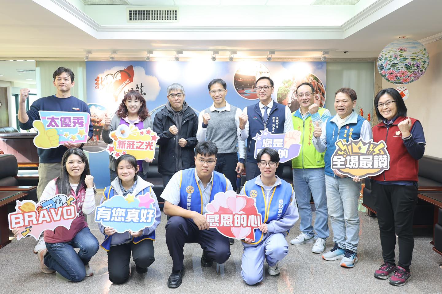 「115 年獨居長者溫馨年菜送到家」捐贈儀式.jpg