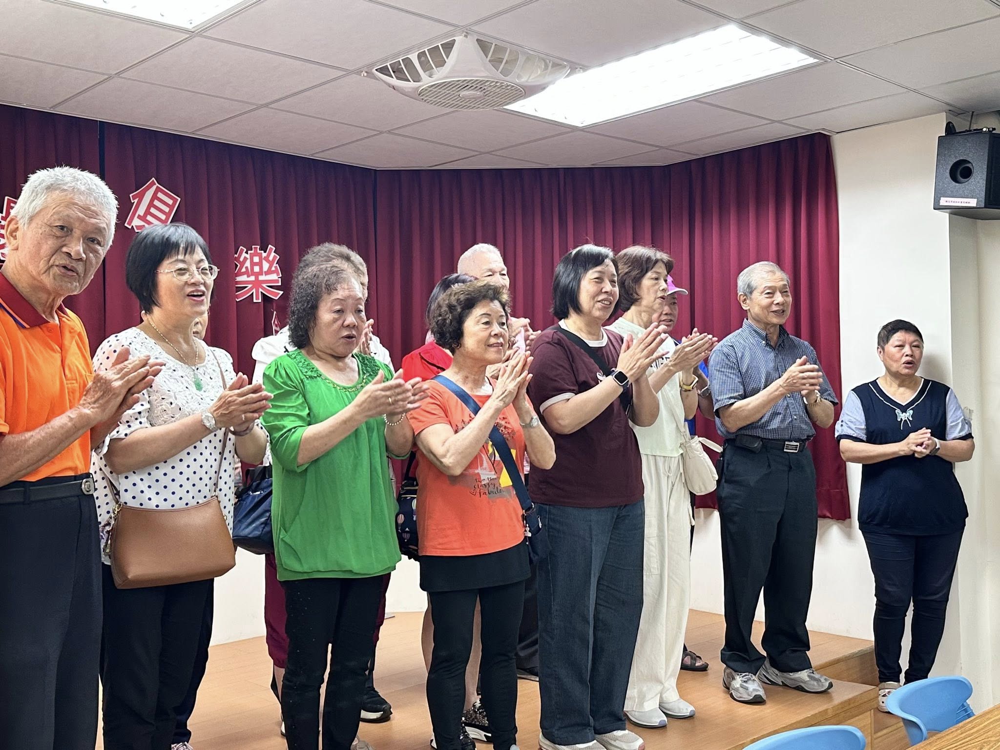 頭前社區發展協會慶生餐會暨社福宣導.jpg