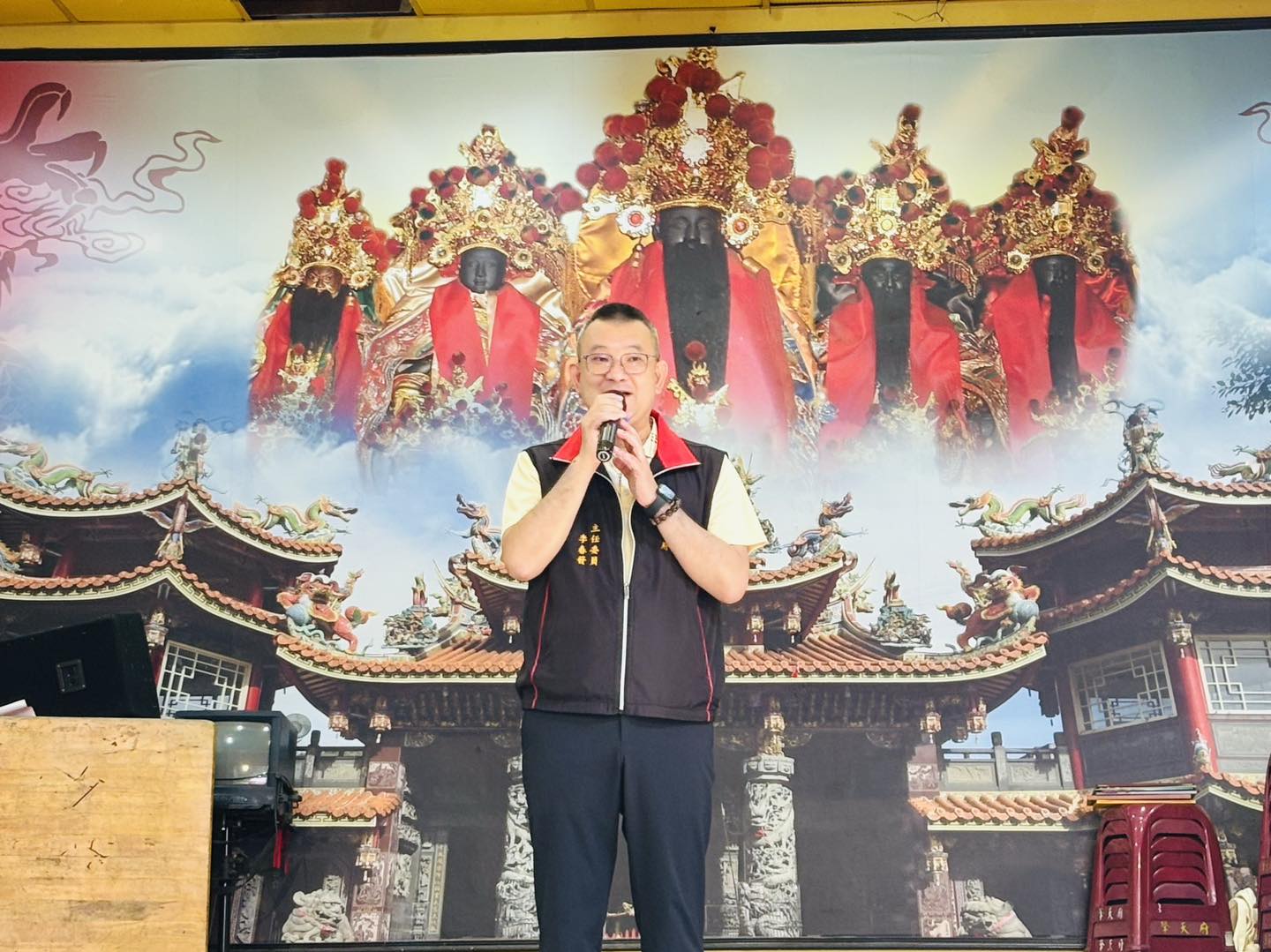 新莊擎天府獎助學金頒發.jpg