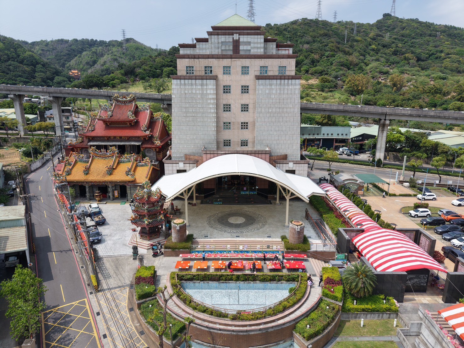 祭拜大廣場1